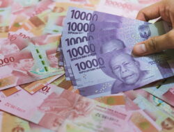 Zakat, THR dan Politik Uang