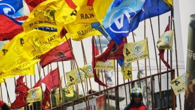 Cawe-cawe Caleg Lintas Partai